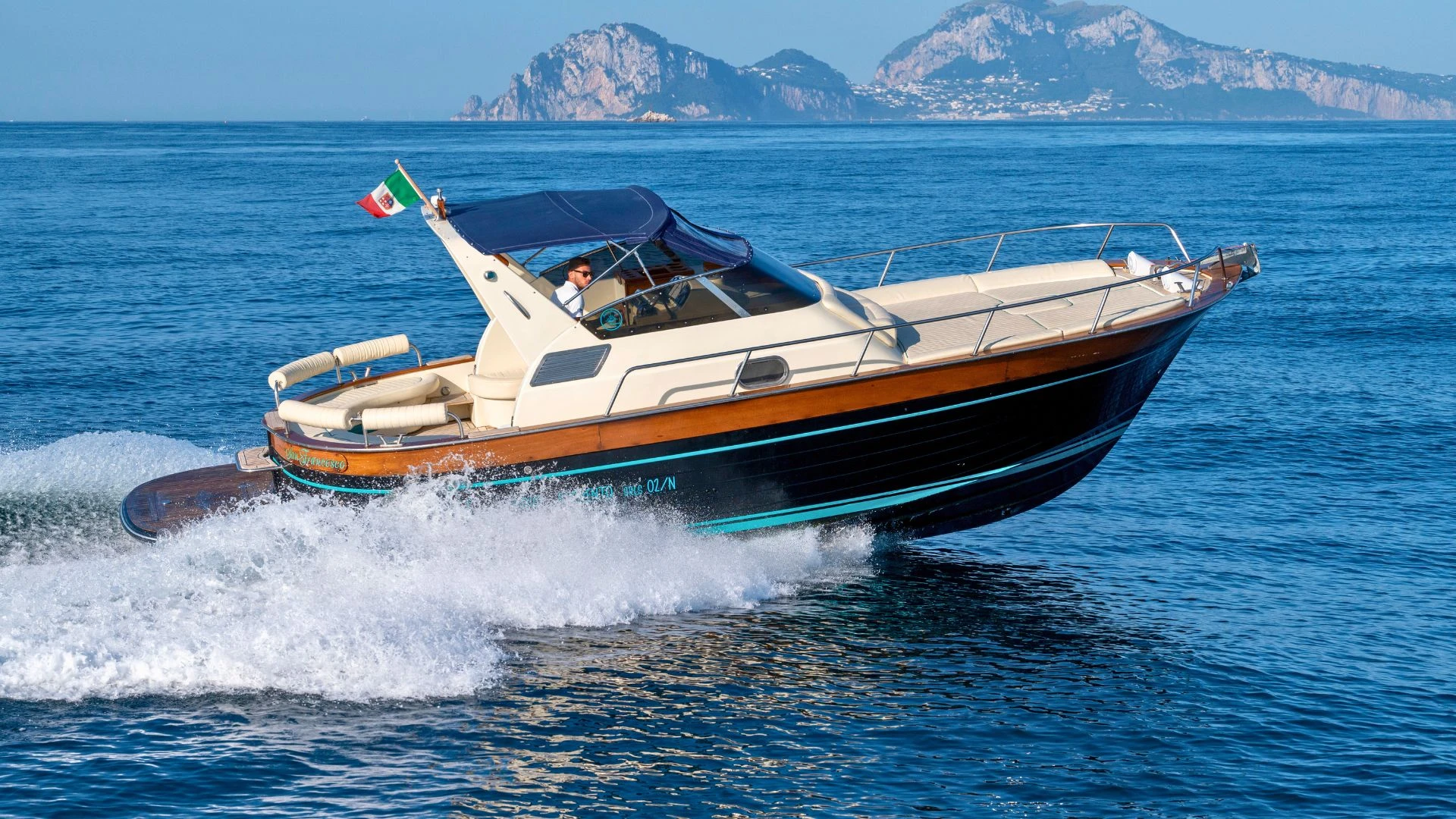 Ischia Boat Tour with Gozzo Sorrentino