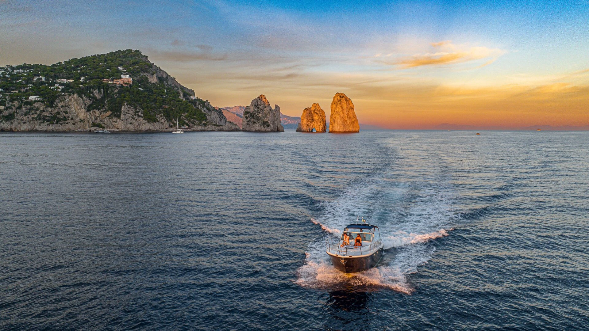 Tour du coucher de soleil en bateau rapide