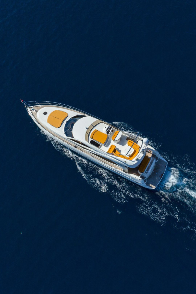 Luxus-Yachttour an der Amalfiküste