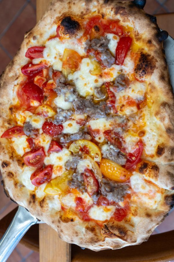 Tomatoes Pizza