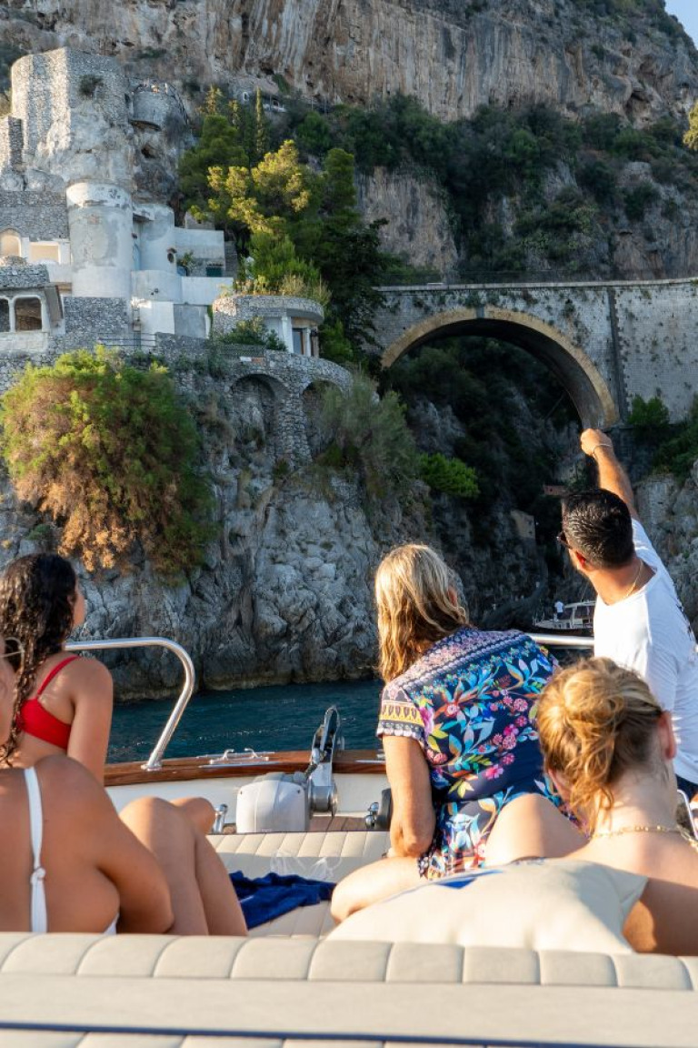 Passeios de barco na Costa Amalfitana