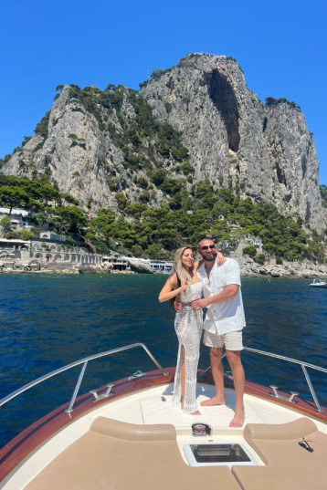 Wedding proposal on Boat