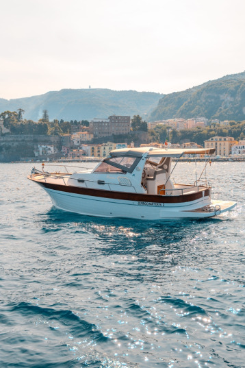 Sunset boat tour in Sorrento with Gozzo