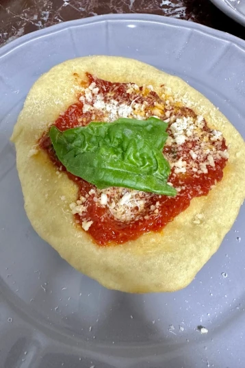 Learn how to make Fried Pizza