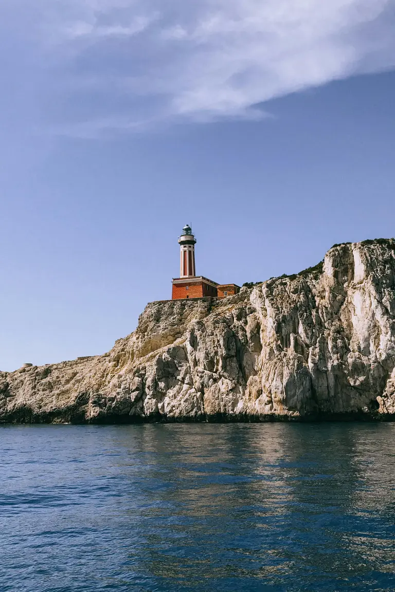 Svjetionik Punta Carena Capri - Povijesna obala znamenitost