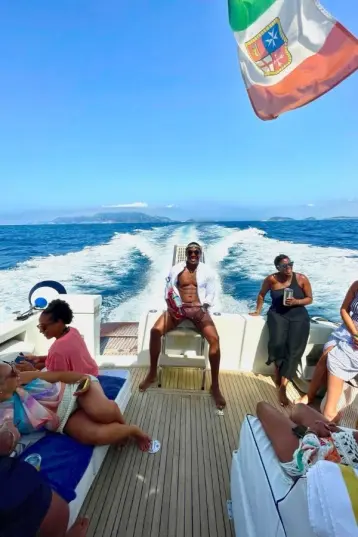 Fun boat tour in Sorrento