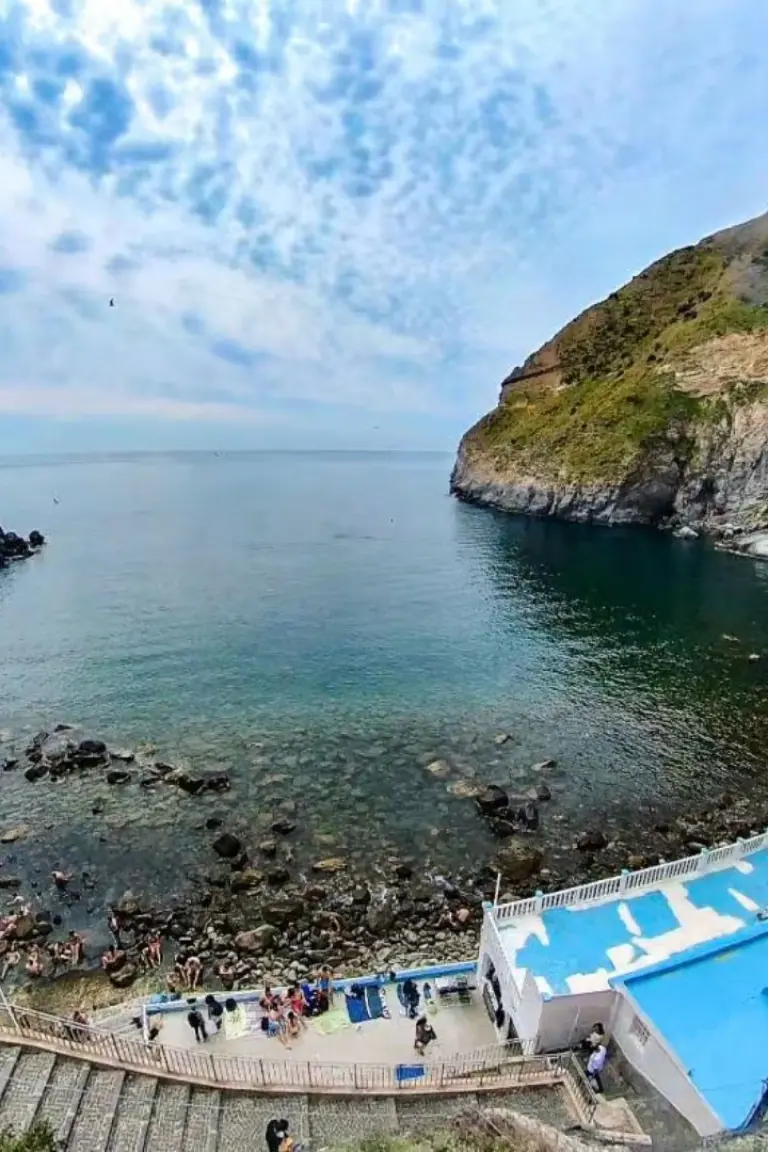 Sorgeto Bay